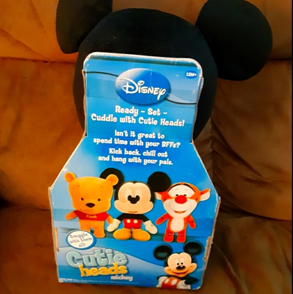 DISNEY MICKEY MOUSE CUTIEHEAD - Picture 2 of 3
